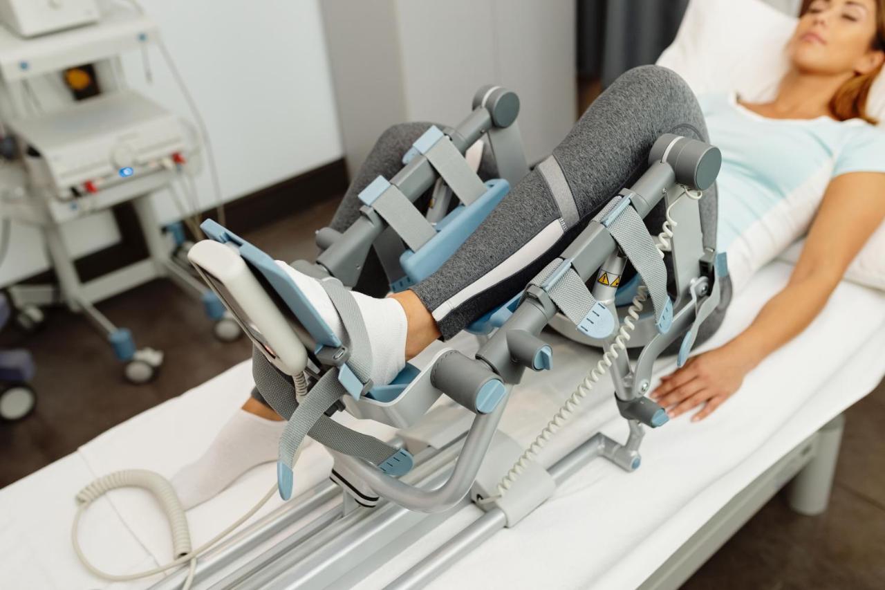 Hotel Premier Aqua - Adults Only Vrdnik Luaran gambar A patient in a hip abduction machine