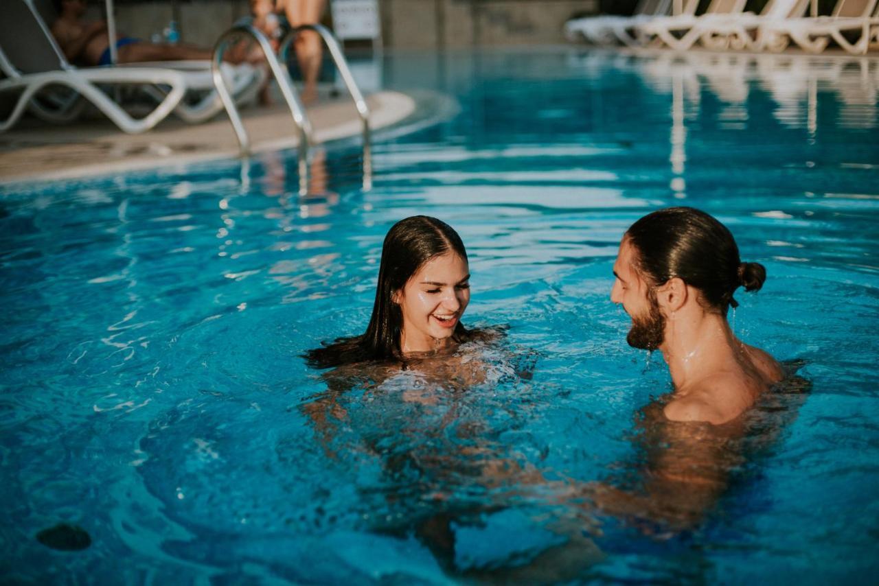 Hotel Premier Aqua - Adults Only Vrdnik Luaran gambar Swimming pool